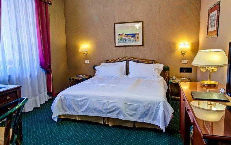 Hotel Mondial Rom Exteriör bild