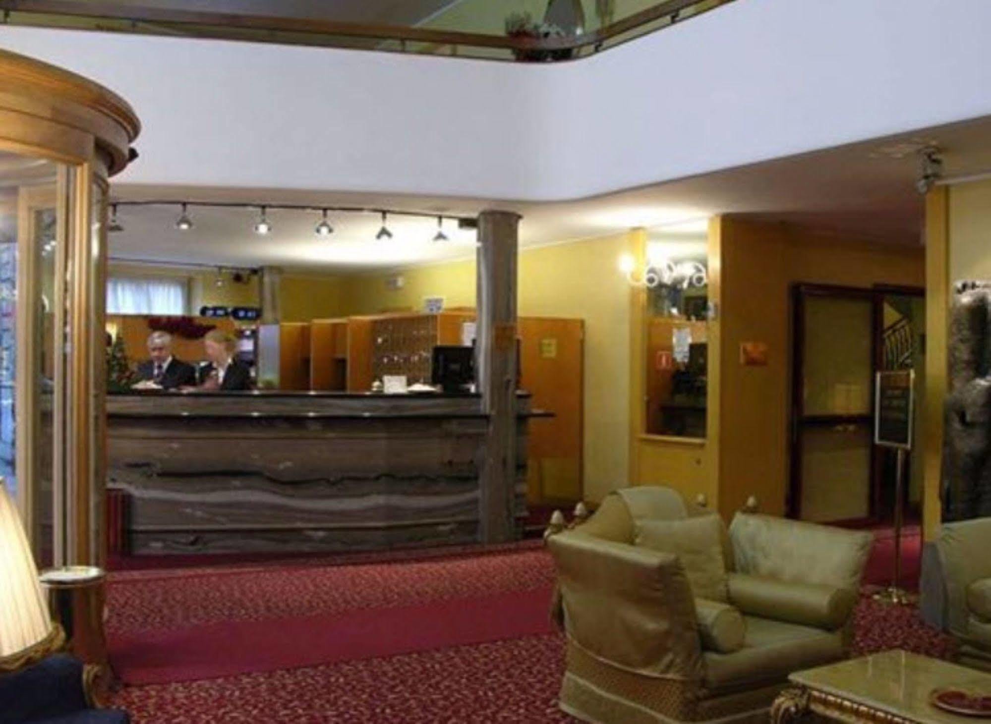 Hotel Mondial Rom Inreriör bild